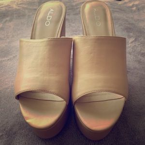 Aldo: tan wedges, size 8.5, never worn!